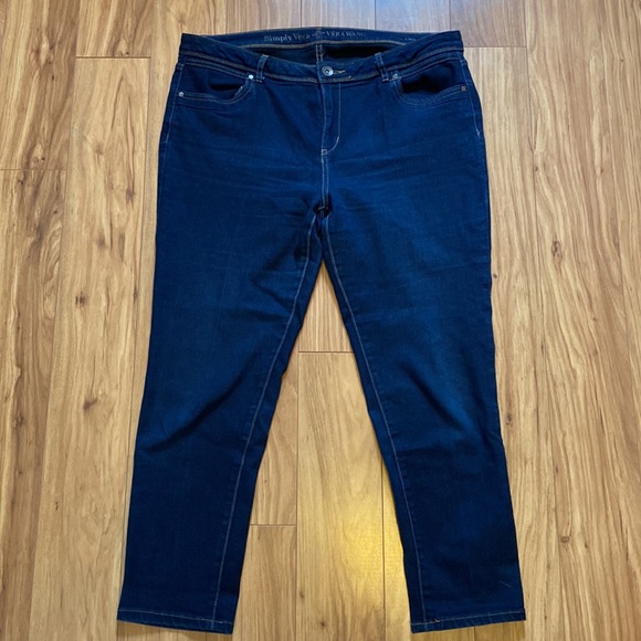 Simply Vera Vera Wang Skinny Ankle Jeans - Picture 2 of 8